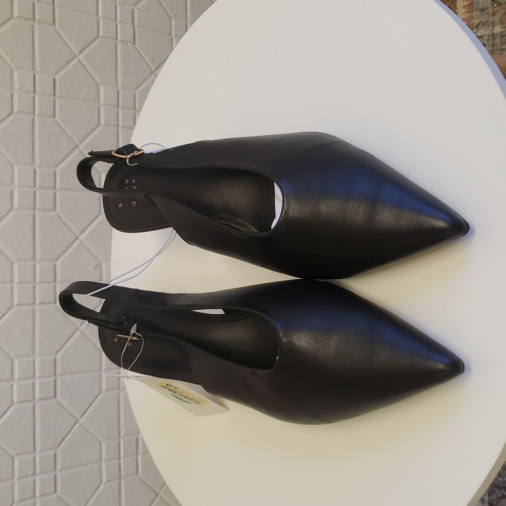 A New Day Black Slingback Pointed Kitten Heel Pumps with Gold Accent Heel 9.5 - Picture 2 of 9